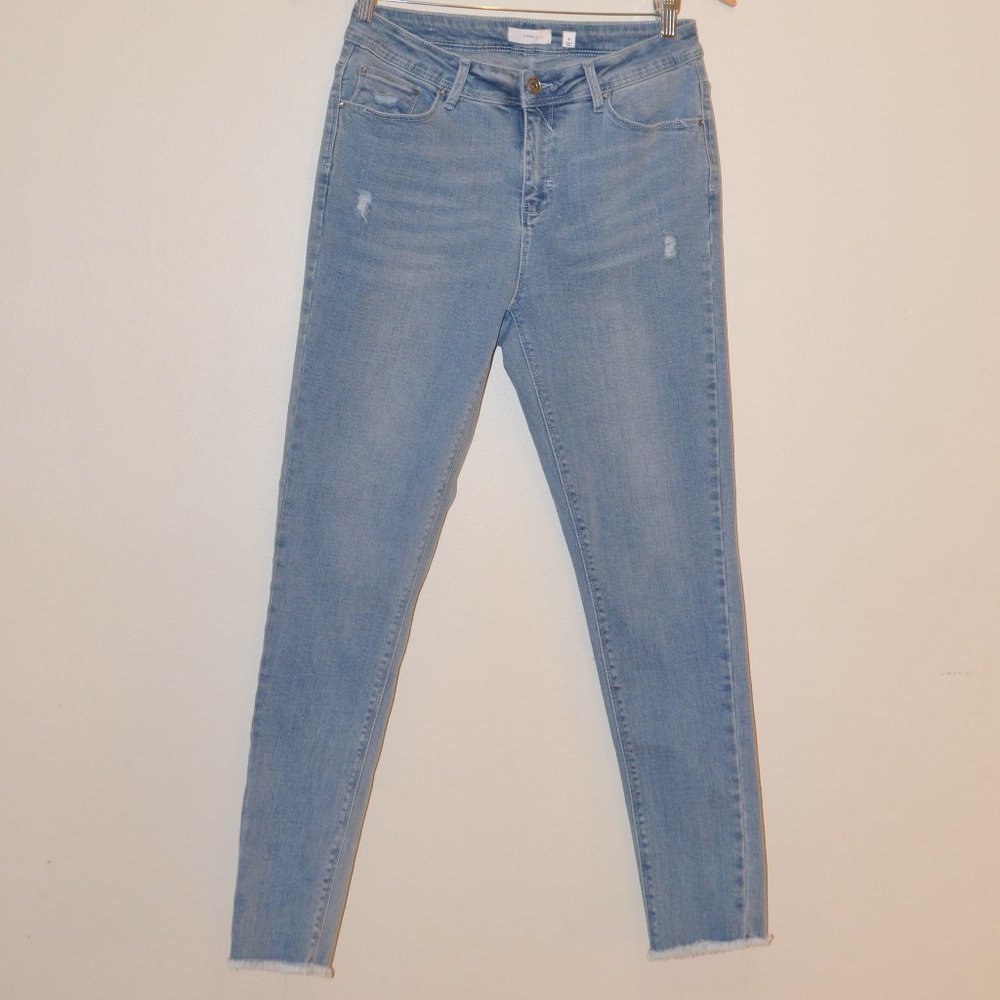 LOVES JEANS DENIM Light Wash Skinny 29